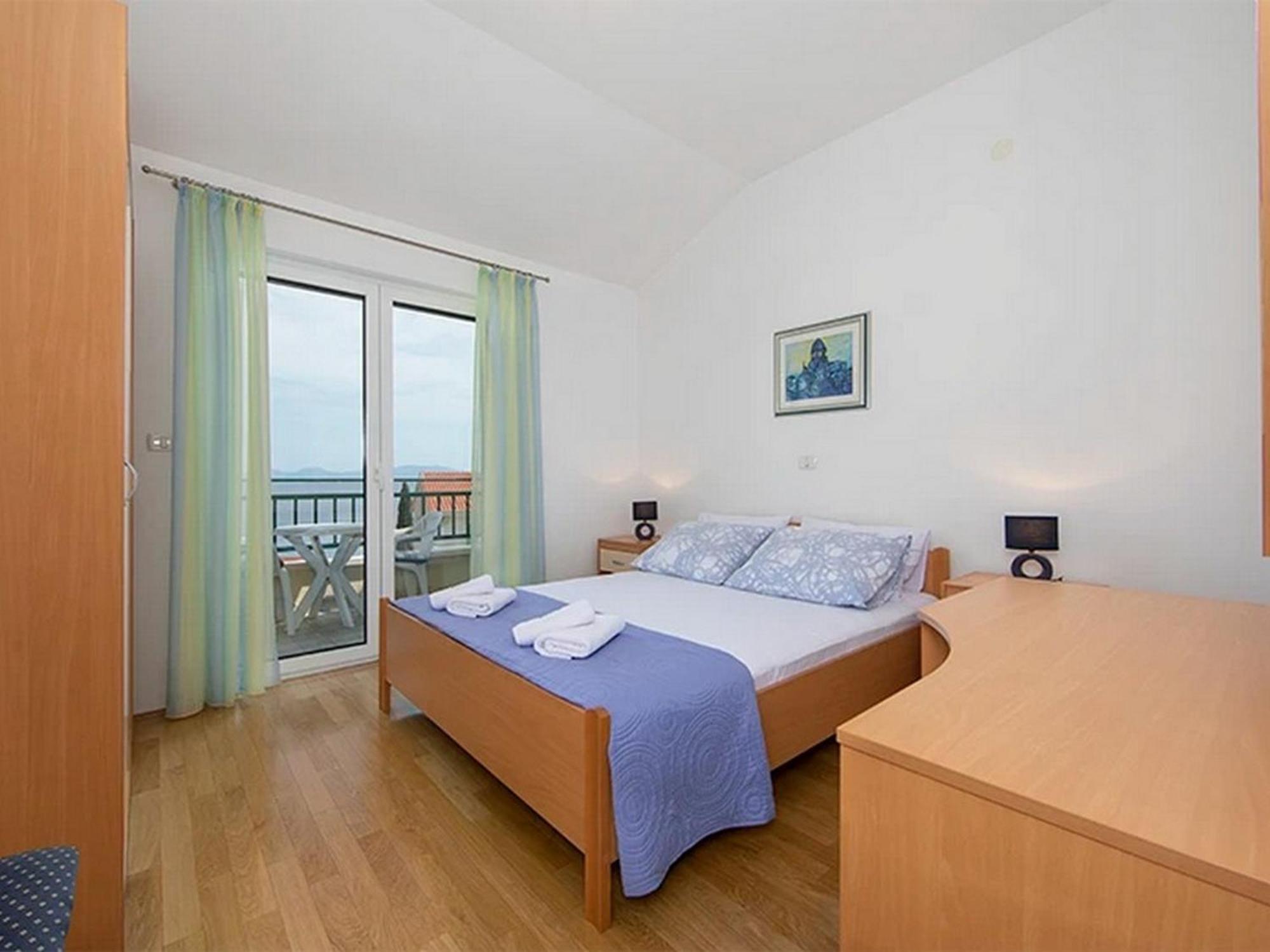 Apartments By The Sea Igrane, Makarska - 17292 Exterior photo