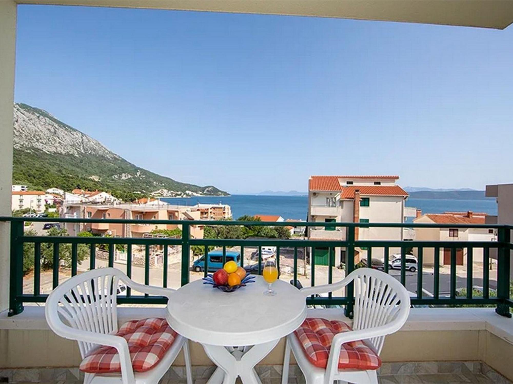 Apartments By The Sea Igrane, Makarska - 17292 Exterior photo