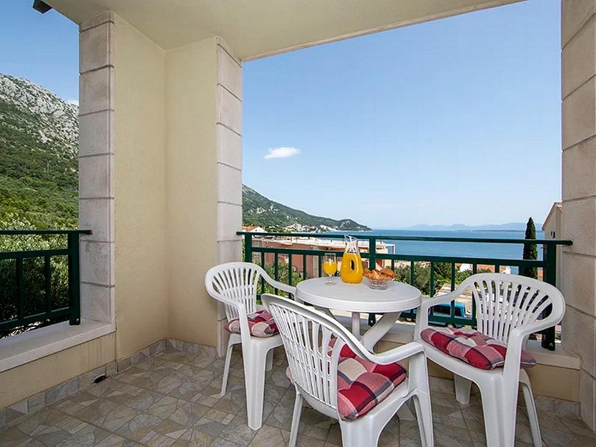 Apartments By The Sea Igrane, Makarska - 17292 Exterior photo