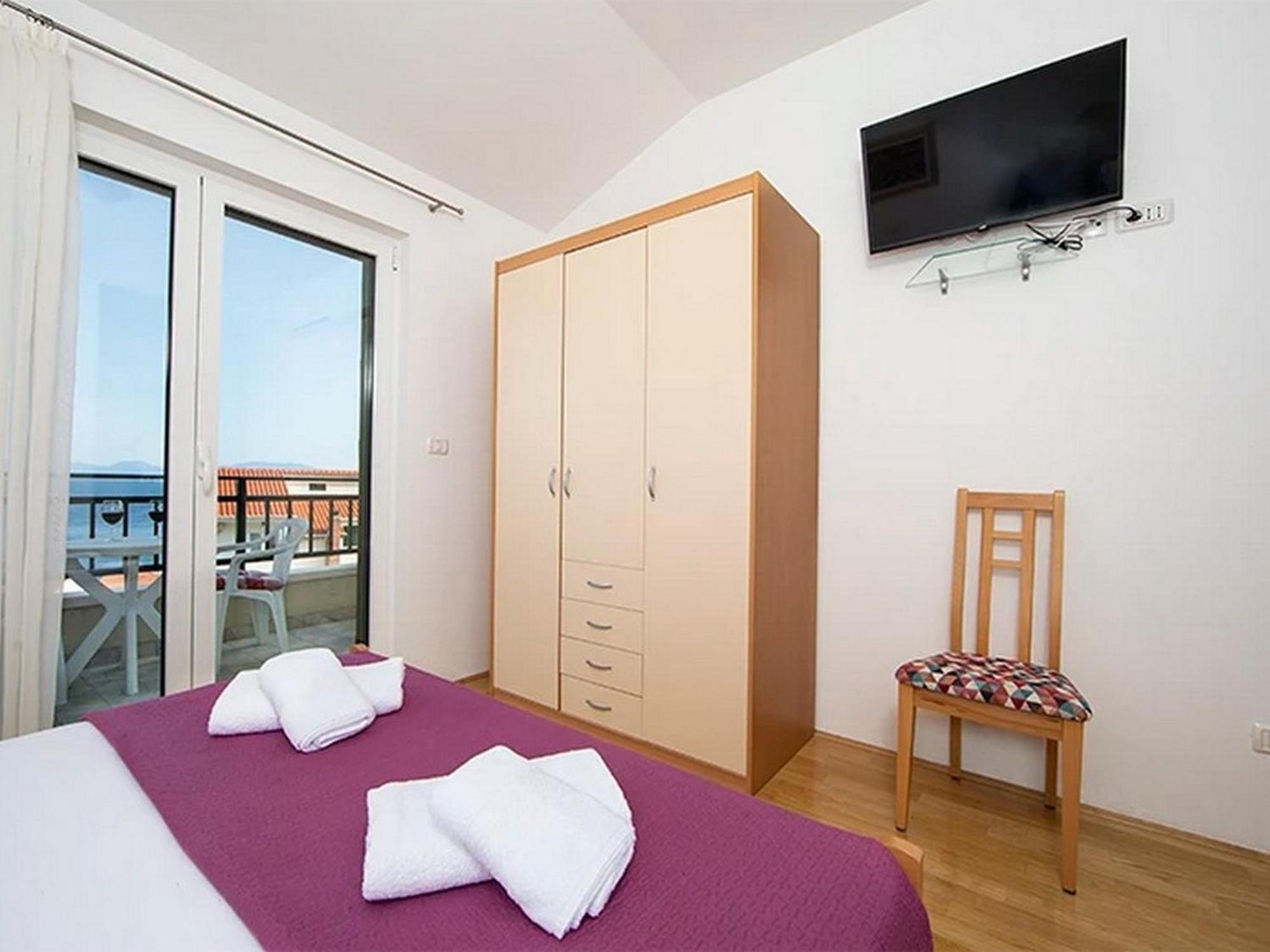 Apartments By The Sea Igrane, Makarska - 17292 Room photo